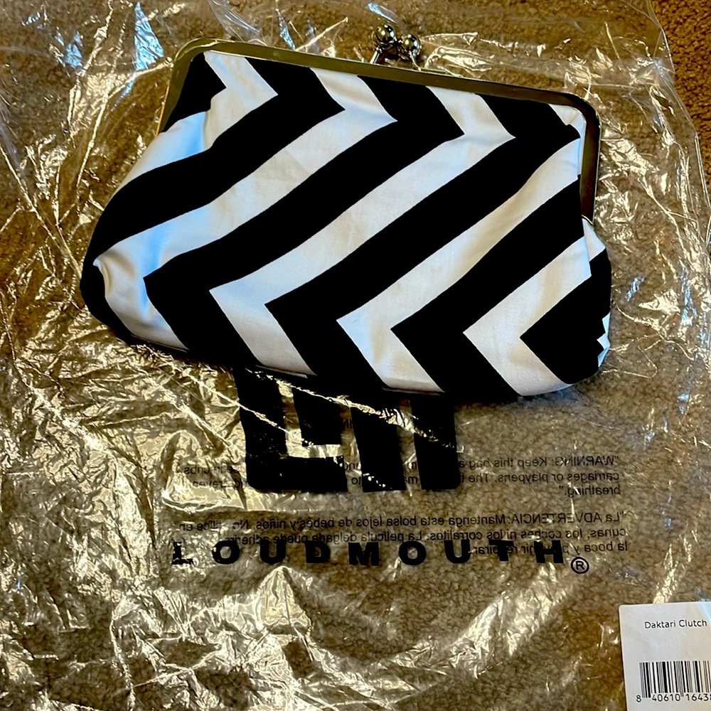 Loudmouth Daktari Clutch black and white